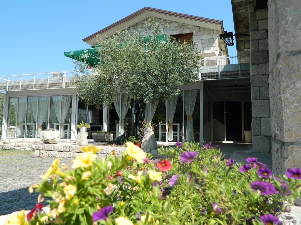 Motel Jelcic Capljina Bagian luar foto